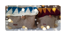 Load image into Gallery viewer, Hand made pouches (woolen)
